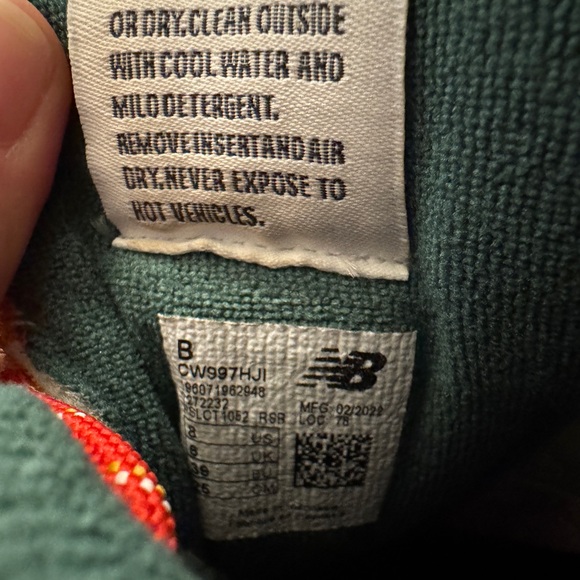 New Balance 997H Sneakers - Red, Orange, Green and Blue - Picture 11 of 11